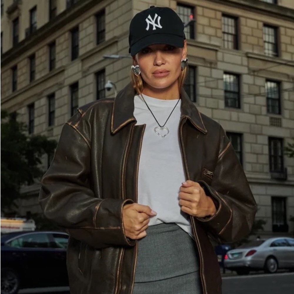 Silver Heart Stud Earrings - Picture 4 of 10